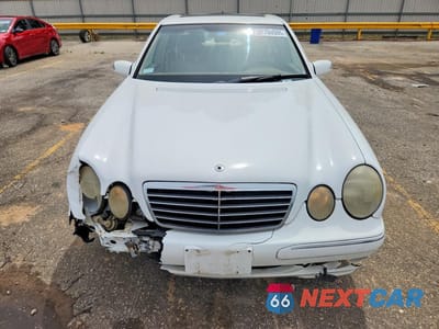 Piąte zdjęcie samochodu w środku: 2001 MERCEDES-BENZ E 320 VIN:WDBJF65J21B286686 - miniatura