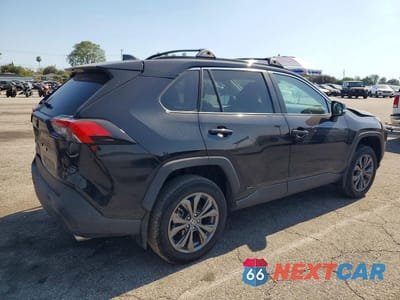 Trzecie zdjęcie samochodu z tyłu: 2024 TOYOTA RAV4 XLE PREMIUM VIN:4T3B6RFV7RU158682 - miniatura