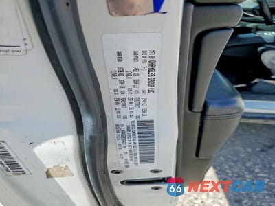 Zdjęcie 12 z 12 samochodu: 2011 JEEP GRAND CHEROKEE LAREDO VIN:1J4RR4GG2BC654677 - miniatura