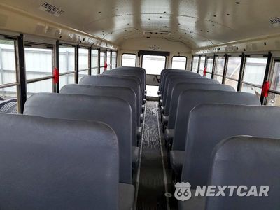 Zdjęcie 6 z 10 samochodu: 2014 IC CORPORATION CE SERIES SCHOOL BUS VIN:4DRBUAAP7EB778771 - miniatura