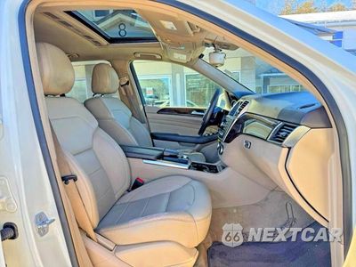 Piąte zdjęcie samochodu w środku: 2012 MERCEDES-BENZ ML 350 4MATIC VIN:4JGDA5HB4CA053991 - miniatura
