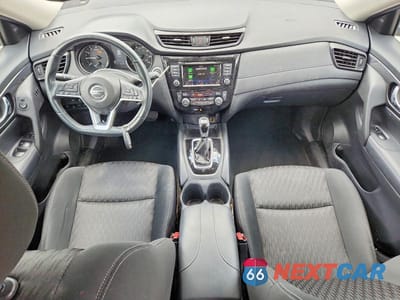 Zdjęcie 8 z 13 samochodu: 2018 NISSAN ROGUE SV VIN:KNMAT2MV8JP563612 - miniatura