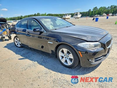 Czwarte zdjęcie samochodu z boku: 2011 BMW 528 I VIN:WBAFR1C54BC738489 - miniatura