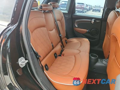 Zdjęcie 10 z 13 samochodu: 2024 MINI COOPER S VIN:WMW53DK06R2W06189 - miniatura