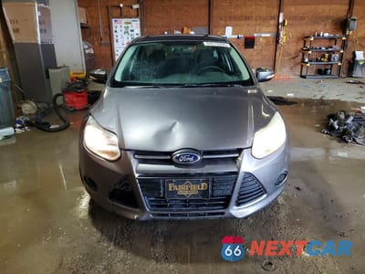 Piąte zdjęcie samochodu w środku: 2014 FORD FOCUS SE VIN:1FADP3F29EL226766 - miniatura