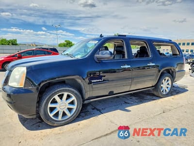 2011 GMC YUKON XL DENALI 1GKS2MEF0BR311227 - główne zdjęcie licytacji z USA - miniatura
