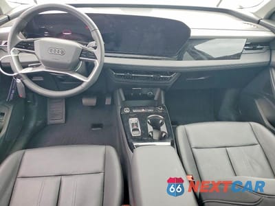 Zdjęcie 8 z 12 samochodu: 2025 AUDI Q6 E-TRON PREMIUM VIN:WA112BGF9SA021196 - miniatura