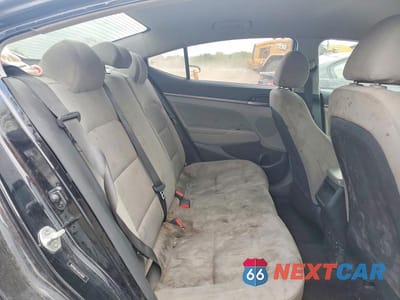 Zdjęcie 10 z 12 samochodu: 2018 HYUNDAI ELANTRA SEL VIN:5NPD84LF4JH231005 - miniatura