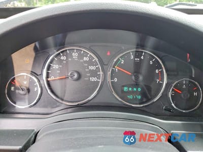 Zdjęcie 9 z 13 samochodu: 2012 JEEP LIBERTY SPORT VIN:1C4PJMAK3CW178439 - miniatura
