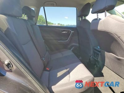 Zdjęcie 11 z 13 samochodu: 2024 TOYOTA RAV4 HYBRID XLE VIN:JTMRWRFV0RJ061546 - miniatura