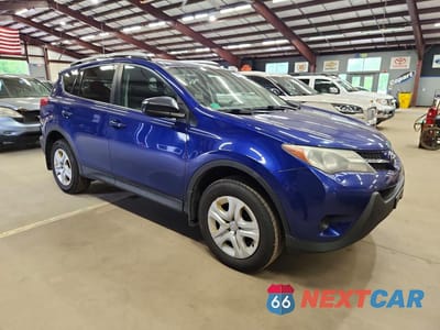 Czwarte zdjęcie samochodu z boku: 2015 TOYOTA RAV4 LE VIN:2T3BFREV9FW404015 - miniatura