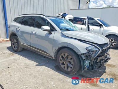 Czwarte zdjęcie samochodu z boku: 2024 KIA SPORTAGE SX VIN:5XYK43DF1RG179556 - miniatura