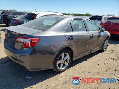 Trzecie zdjęcie samochodu z tyłu: 2014 TOYOTA CAMRY SE VIN:4T1BF1FK9EU421250 - miniatura