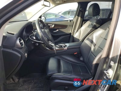 Zdjęcie 7 z 12 samochodu: 2016 MERCEDES-BENZ GLC 300 4MATIC VIN:WDC0G4KB7GF067651 - miniatura