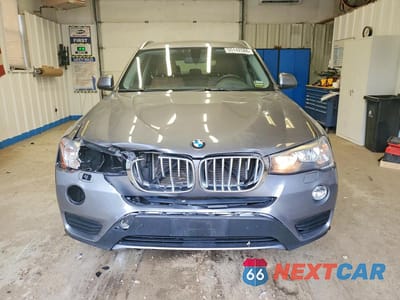Piąte zdjęcie samochodu w środku: 2016 BMW X3 XDRIVE28I VIN:5UXWX9C51G0D92015 - miniatura