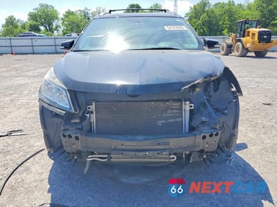 Piąte zdjęcie samochodu w środku: 2017 CHEVROLET TRAVERSE LT VIN:1GNKVHKD4HJ147167 - miniatura