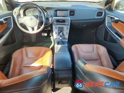 Zdjęcie 8 z 12 samochodu: 2016 VOLVO S60 PREMIER VIN:YV126MFK2G2410413 - miniatura