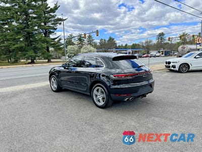 Czwarte zdjęcie samochodu z boku: 2019 PORSCHE MACAN S VIN:WP1AB2A54KLB30089 - miniatura