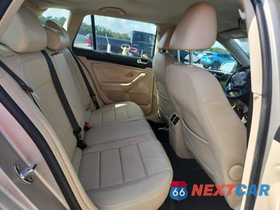 Zdjęcie 10 z 12 samochodu: 2014 VOLKSWAGEN JETTA TDI VIN:3VWPL7AJ2EM605841 - miniatura