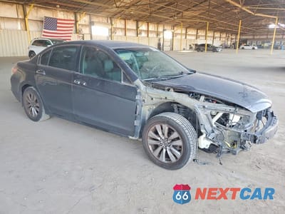 Czwarte zdjęcie samochodu z boku: 2012 HONDA ACCORD EXL VIN:1HGCP3F88CA012372 - miniatura
