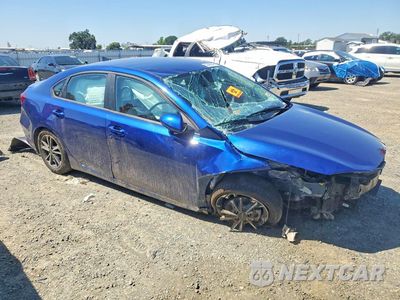Czwarte zdjęcie samochodu z boku: 2023 KIA FORTE LXS VIN:3KPF24AD2PE530954 - miniatura