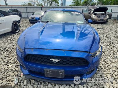 Piąte zdjęcie samochodu w środku: 2017 FORD MUSTANG VIN:1FA6P8TH7H5258218 - miniatura