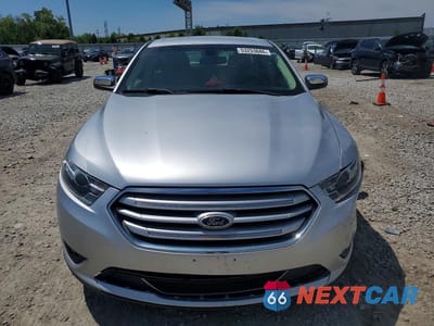 Piąte zdjęcie samochodu w środku: 2016 FORD TAURUS LIMITED VIN:1FAHP2F89GG113282 - miniatura