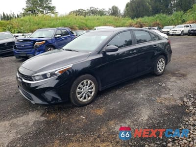 2023 KIA FORTE LX 3KPF24AD8PE677411 - główne zdjęcie licytacji z USA - miniatura