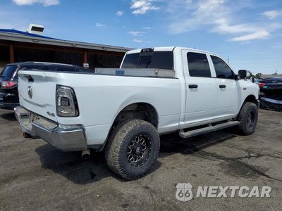 Trzecie zdjęcie samochodu z tyłu: 2022 RAM 2500 TRADESMAN VIN:3C6UR5CJ4NG366076 - miniatura