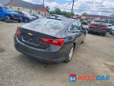 Czwarte zdjęcie samochodu z boku: 2018 CHEVROLET MALIBU LS VIN:1G1ZC5ST7JF134806 - miniatura