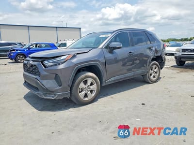 2022 TOYOTA RAV4 XLE 2T3W1RFV4NC206926 - główne zdjęcie licytacji z USA - miniatura