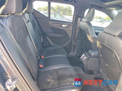 Zdjęcie 11 z 13 samochodu: 2022 VOLVO XC40 P8 RECHARGE PLUS VIN:YV4ED3UR7N2643975 - miniatura