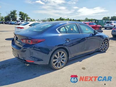 Trzecie zdjęcie samochodu z tyłu: 2024 MAZDA 3 PREFERRED VIN:3MZBPACM6RM400600 - miniatura