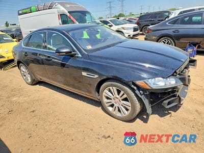 Czwarte zdjęcie samochodu z boku: 2017 JAGUAR XF PREMIUM VIN:SAJBJ4BV6HCY27096 - miniatura