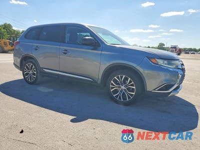 Czwarte zdjęcie samochodu z boku: 2018 MITSUBISHI OUTLANDER SE VIN:JA4AZ3A30JJ005550 - miniatura