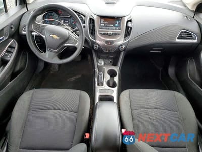 Zdjęcie 8 z 12 samochodu: 2017 CHEVROLET CRUZE LT VIN:1G1BE5SM9H7175916 - miniatura