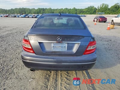 Zdjęcie 6 z 12 samochodu: 2014 MERCEDES-BENZ C 250 VIN:WDDGF4HB5ER307330 - miniatura