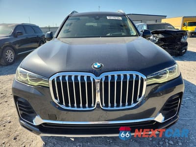 Piąte zdjęcie samochodu w środku: 2021 BMW X7 XDRIVE40I VIN:5UXCW2C06M9H63436 - miniatura
