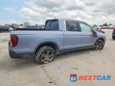 Trzecie zdjęcie samochodu z tyłu: 2022 HONDA RIDGELINE RTL-E VIN:5FPYK3F79NB038880 - miniatura