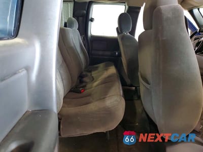 Zdjęcie 10 z 12 samochodu: 2004 CHEVROLET SILVERADO K1500 VIN:1GCEK19T04Z333576 - miniatura