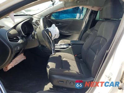 Zdjęcie 7 z 12 samochodu: 2020 CHEVROLET MALIBU LT VIN:1G1ZD5ST3LF088620 - miniatura