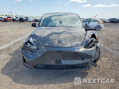 Piąte zdjęcie samochodu w środku: 2024 TESLA MODEL Y VIN:7SAYGDEE4RA294317 - miniatura
