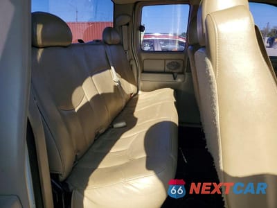 Zdjęcie 10 z 12 samochodu: 2006 CHEVROLET SILVERADO VIN:1GCEK19V16Z267673 - miniatura