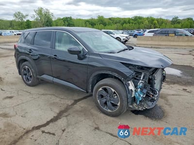 Czwarte zdjęcie samochodu z boku: 2025 NISSAN ROGUE SV VIN:JN8BT3BB2SW415843 - miniatura