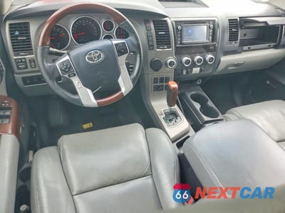 Zdjęcie 8 z 13 samochodu: 2014 TOYOTA SEQUOIA PLATINUM VIN:5TDYY5G14ES055806 - miniatura