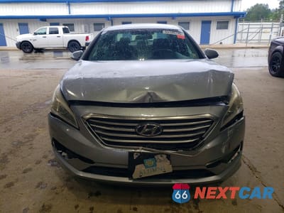 Piąte zdjęcie samochodu w środku: 2017 HYUNDAI SONATA SE VIN:5NPE24AF8HH576654 - miniatura