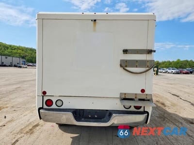 Zdjęcie 10 z 13 samochodu: 2020 RAM 1500 TRADESMAN REFRIGERATED BOX TRUCK VIN:3C6JR6DG8LG204802 - miniatura