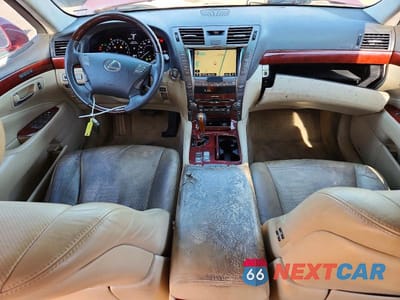 Zdjęcie 8 z 12 samochodu: 2007 LEXUS LS 460L VIN:JTHGL46F175018365 - miniatura