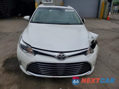 Piąte zdjęcie samochodu w środku: 2016 TOYOTA AVALON XLE PREMIUM VIN:4T1BK1EBXGU211174 - miniatura