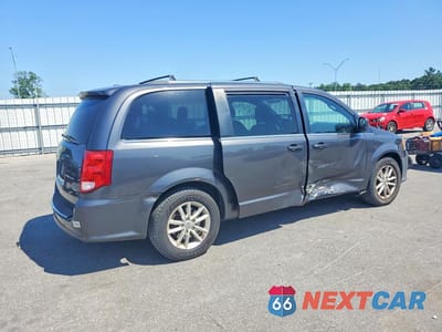 Trzecie zdjęcie samochodu z tyłu: 2018 DODGE GRAND CARAVAN SXT VIN:2C4RDGCG7JR206582 - miniatura